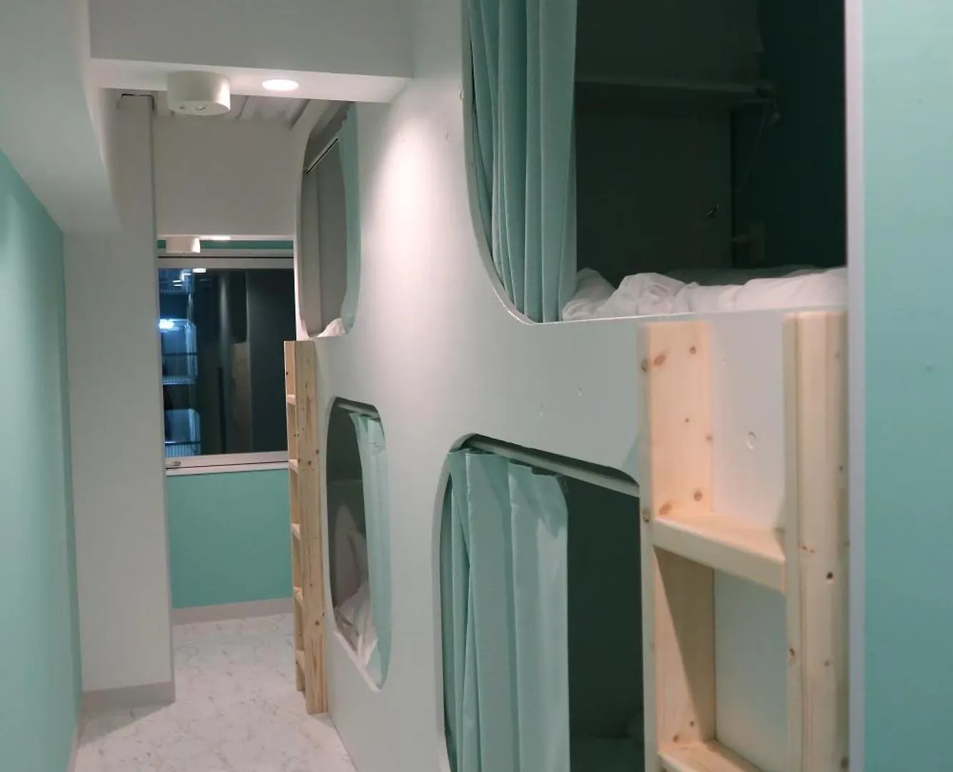 Picnic Hostel Osaka 0*,