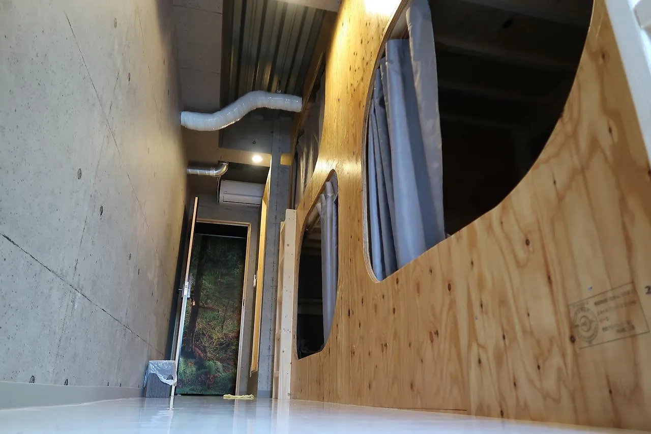 Picnic Hostel Osaka