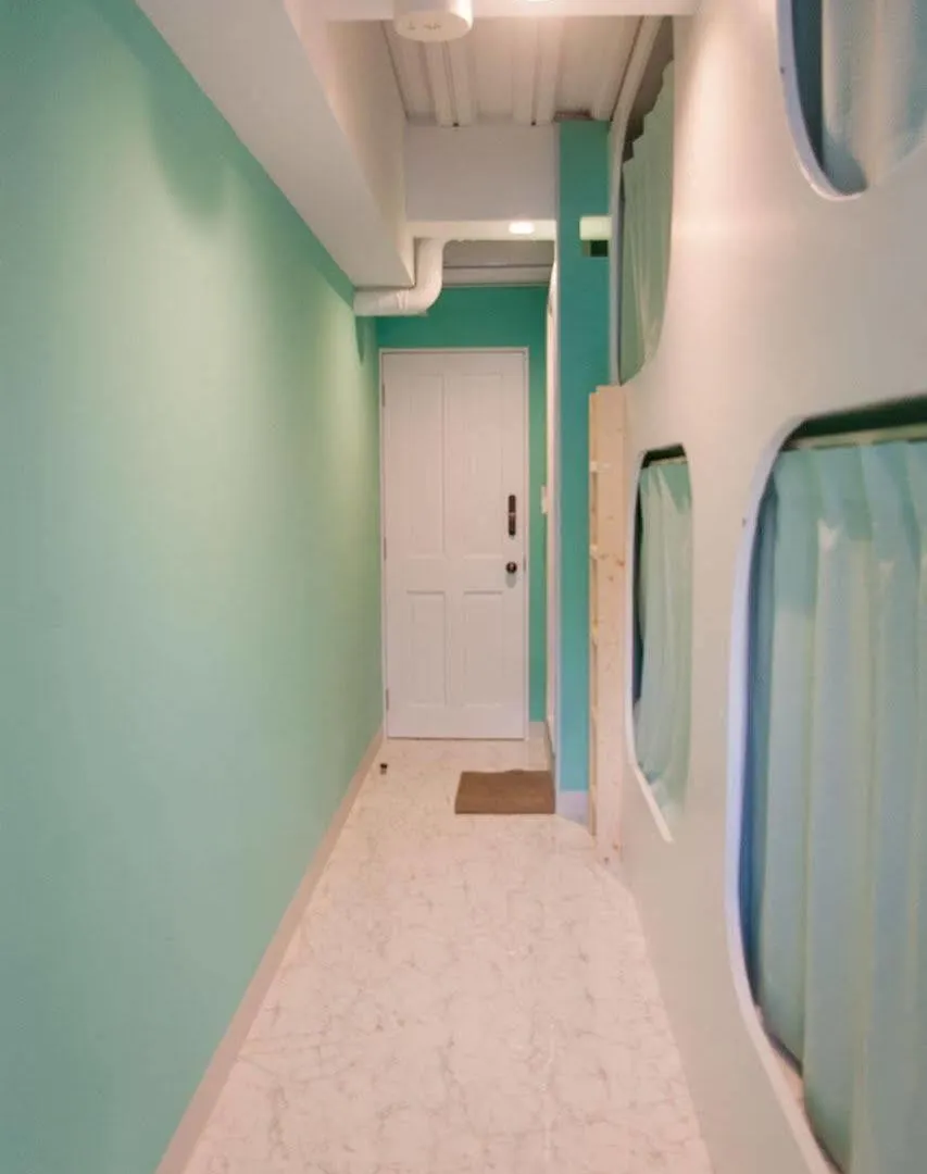 Picnic Hostel Osaka